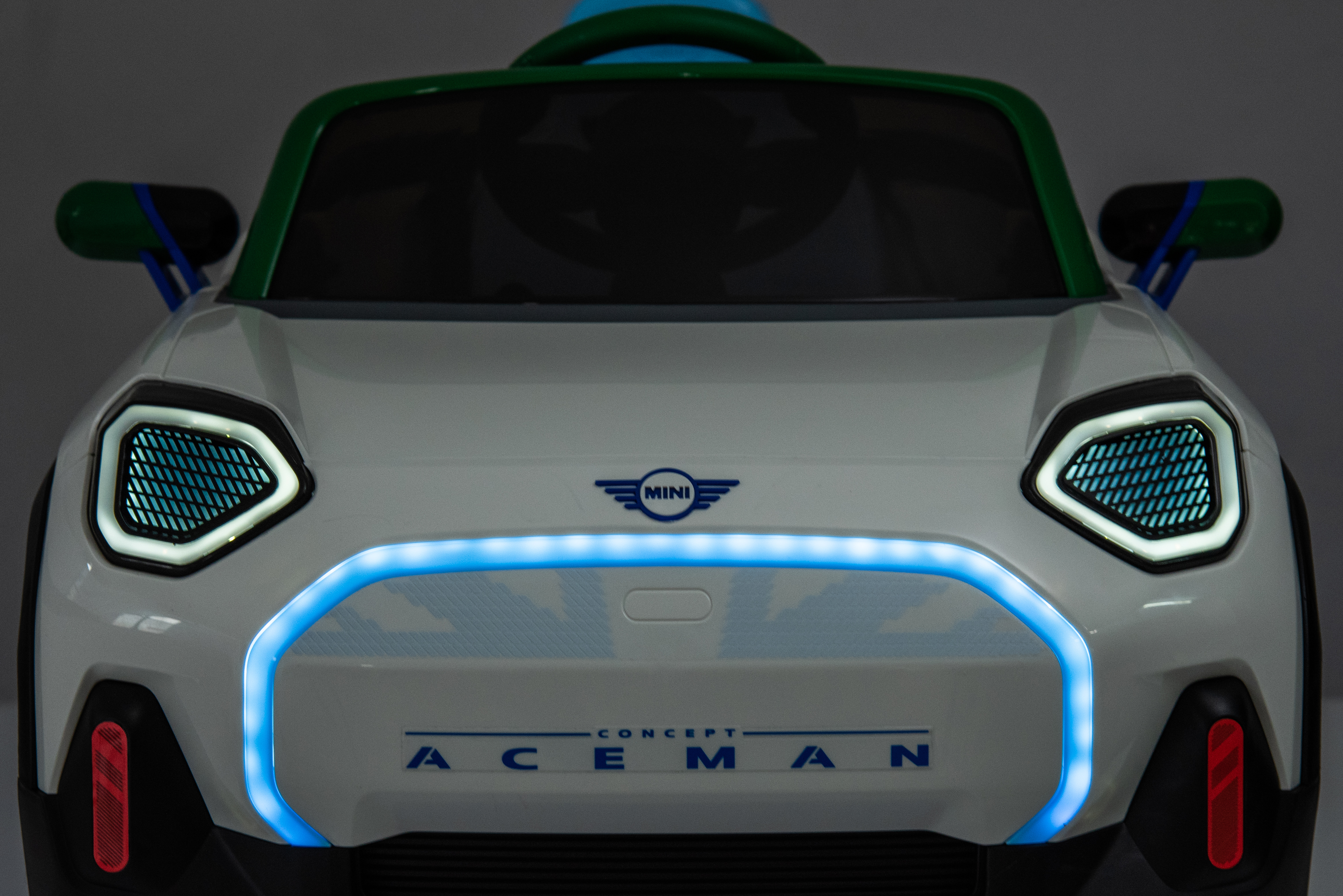 12V 7AH Licensed Mini Concept Aceman Kids Electric Ride on Car