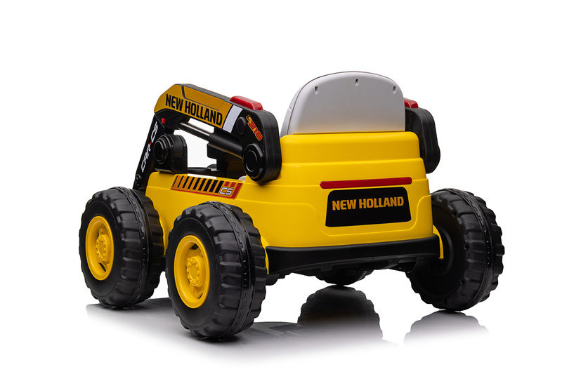 Licensed Newholland Boys 4 Wheels Ride on Tractor with Radio Control 